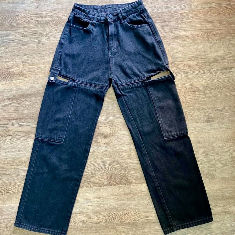 Black Cargo Jeans with Deep Pockets + Side Slits – Size Extra Small